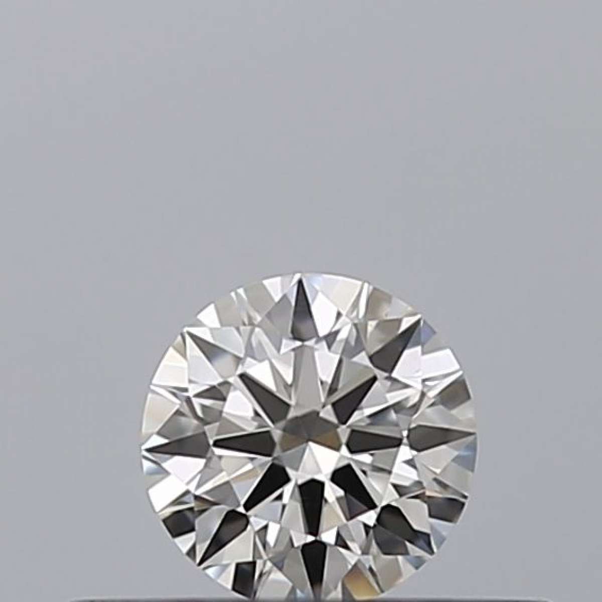Diamante Certificato GIA Carati 0.18 Colore G Purezza VS1  EX  EX  EX Fluorescenza NON Brown No Milky No EyeClean 100%