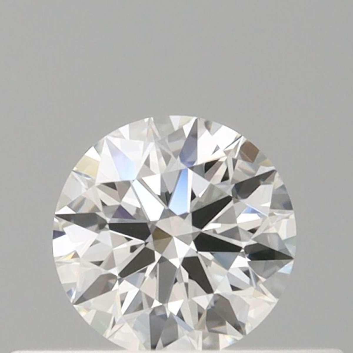 Diamante Certificato GIA Carati 0.31 Colore G Purezza IF EX EX EX Fluorescenza NON Brown No Green No Milky No EyeClean 100% Diamante Certificato GIA Carati 0.31 Colore G Purezza IF EX EX EX Fluorescenza NON Brown No Green No Milky No EyeClean 100%