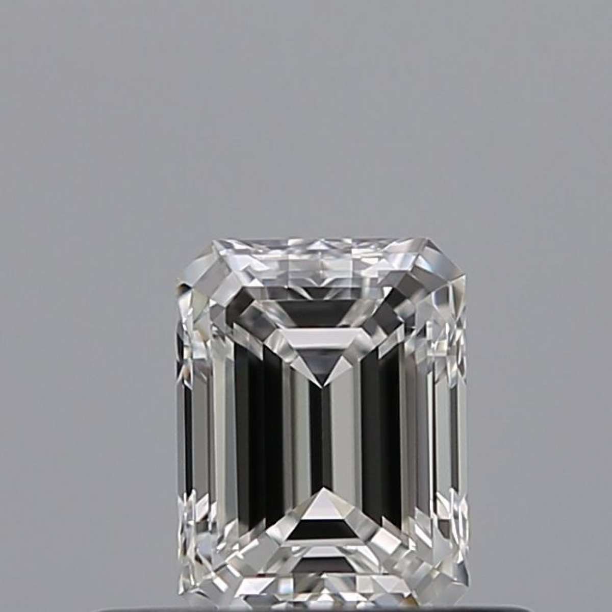 Diamante Certificato GIA Carati 0.37 Colore E Purezza VVS2 - VG VG Fluorescenza FNT Brown No Green No Milky No EyeClean 100% Diamante Certificato GIA Carati 0.37 Colore E Purezza VVS2 - VG VG Fluorescenza FNT Brown No Green No Milky No EyeClean 100%