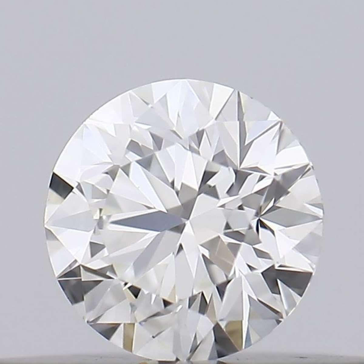 Diamante Certificato GIA Carati 0.18 Colore H Purezza VVS1 EX EX EX Fluorescenza NON Brown No Green No Milky No EyeClean 100% Diamante Certificato GIA Carati 0.18 Colore H Purezza VVS1 EX EX EX Fluorescenza NON Brown No Green No Milky No EyeClean 100%