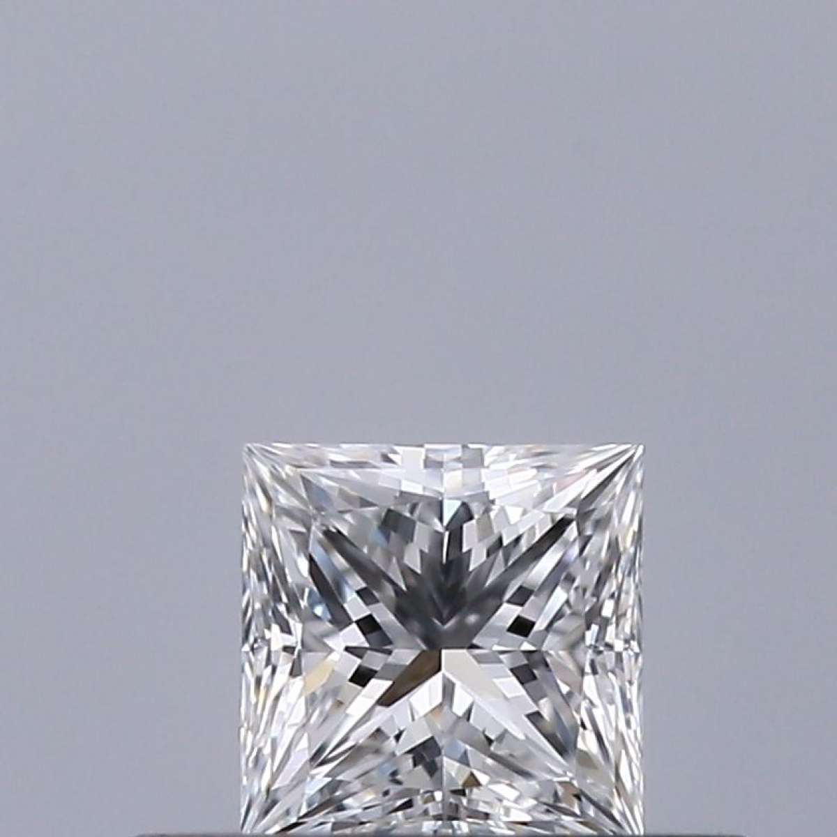 Certified Diamond GIA Carats 0.3 Color E Clarity VVS1 - EX VG Fluorescence NON Brown No Green No Milky No EyeClean 100% Certified Diamond GIA Carats 0.3 Color E Clarity VVS1 - EX VG Fluorescence NON Brown No Green No Milky No EyeClean 100%