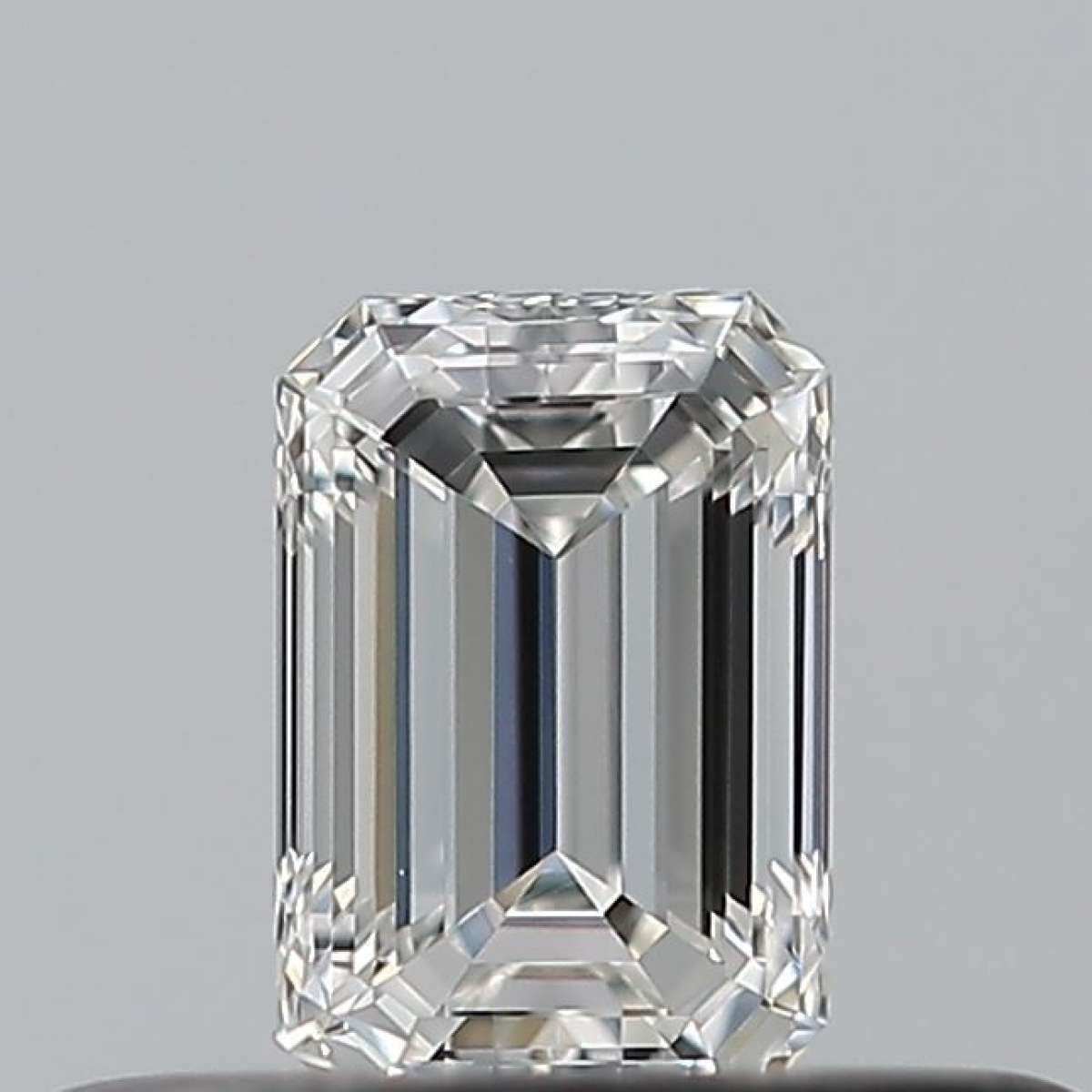 Certified Diamond GIA Carats 0.23 Color F Clarity VVS1 - EX VG Fluorescence NON Brown No Milky No EyeClean 100% Certified Diamond GIA Carats 0.23 Color F Clarity VVS1 - EX VG Fluorescence NON Brown No Milky No EyeClean 100%