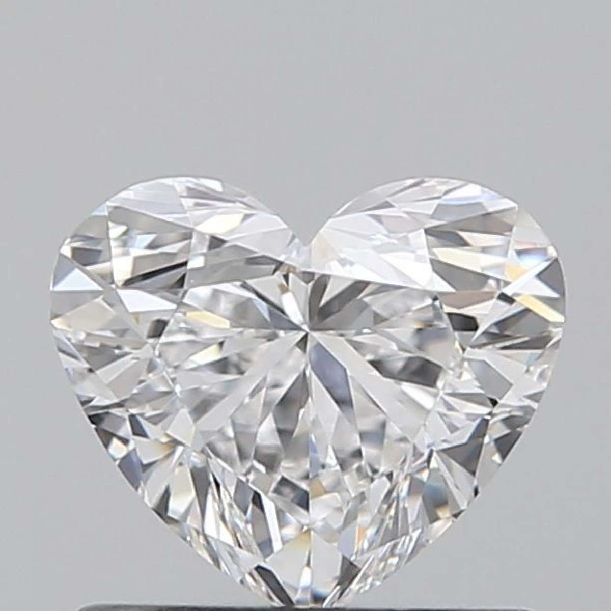 Certified Diamond GIA Carats 0.7 Color D Clarity VVS1 - EX EX Fluorescence NON Brown No Green No Milky No EyeClean 100% Certified Diamond GIA Carats 0.7 Color D Clarity VVS1 - EX EX Fluorescence NON Brown No Green No Milky No EyeClean 100%