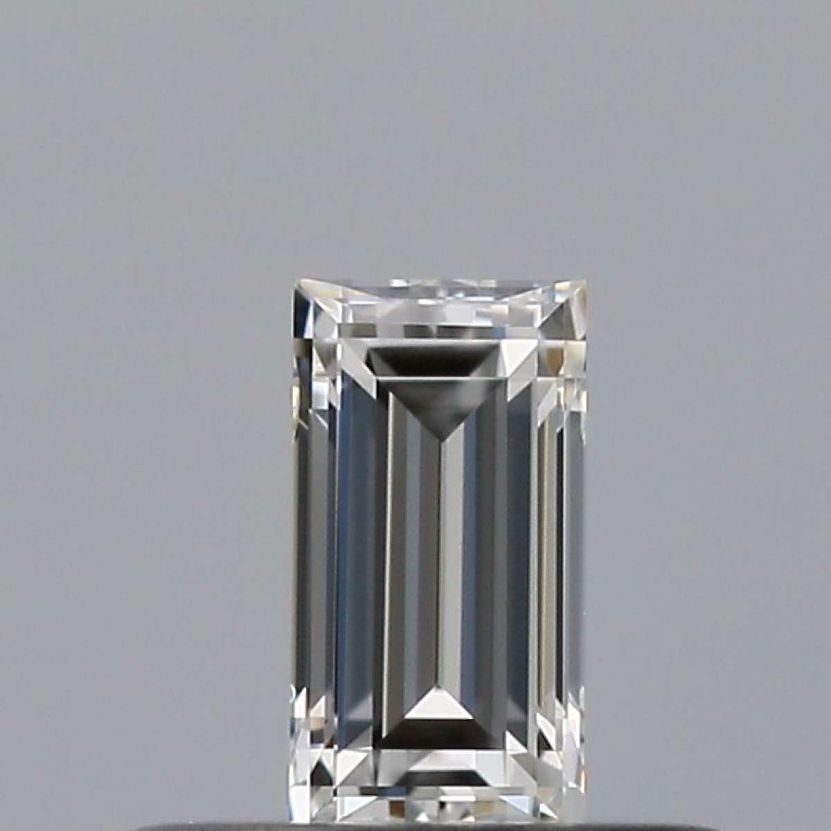 Diamante Certificato GIA Carati 0.26 Colore F Purezza IF  -  EX  EX Fluorescenza FNT Brown No Milky No EyeClean 100%