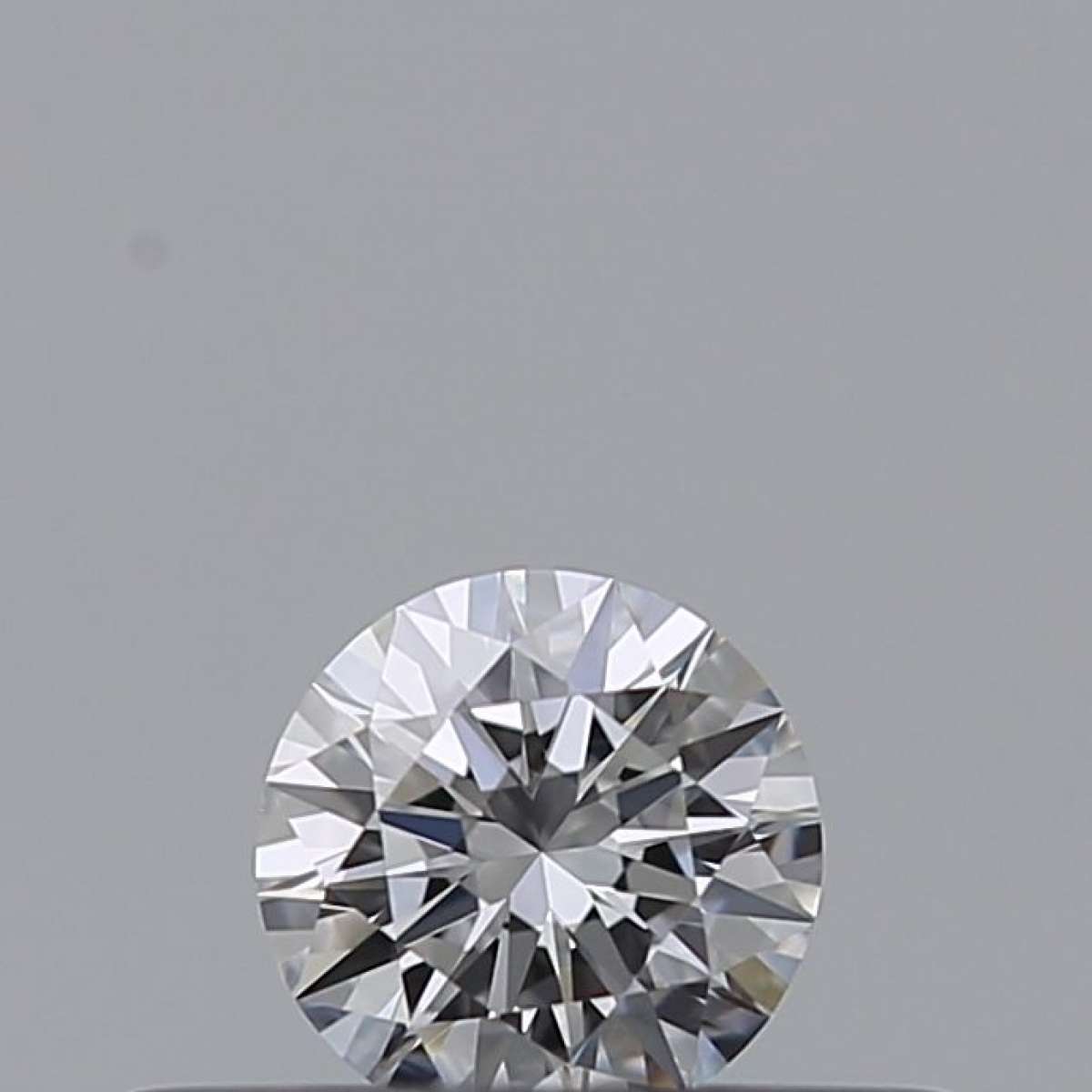 Diamante Certificato GIA Carati 0.19 Colore D Purezza IF EX EX EX Fluorescenza NON Brown No Green No Milky No EyeClean 100% Diamante Certificato GIA Carati 0.19 Colore D Purezza IF EX EX EX Fluorescenza NON Brown No Green No Milky No EyeClean 100%