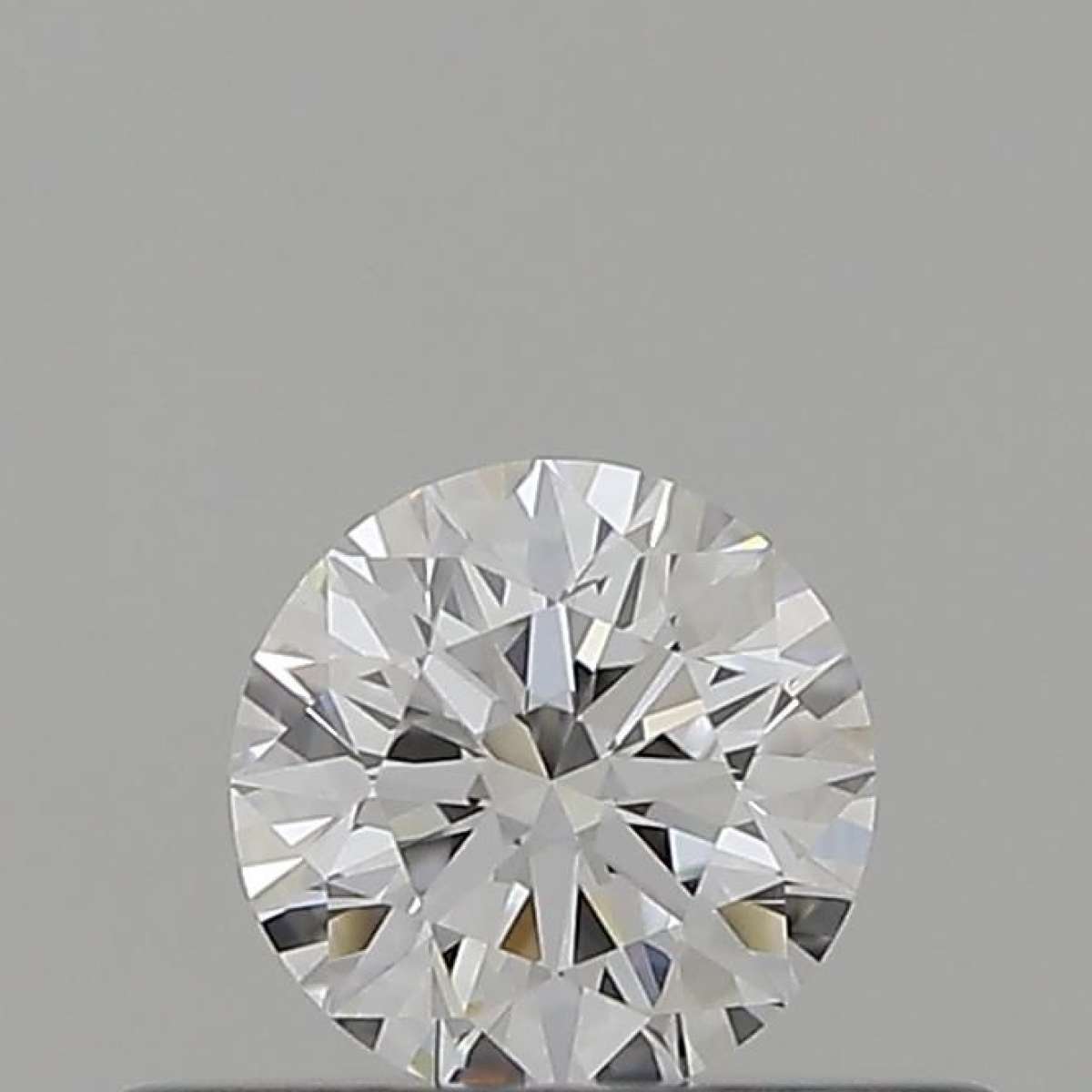 Certified Diamond GIA Carats 0.3 Color E Clarity VVS2  EX  VG  EX Fluorescence NON Brown No Green No Milky No EyeClean 100%