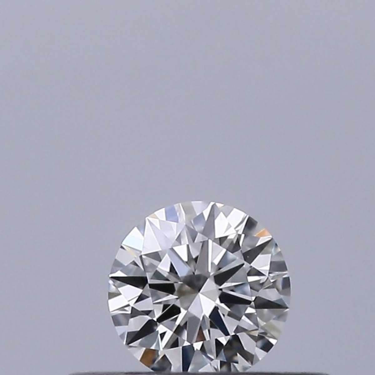 Diamante Certificato GIA Carati 0.18 Colore E Purezza SI1  EX  EX  EX Fluorescenza NON Brown No Green No Milky No EyeClean 100%