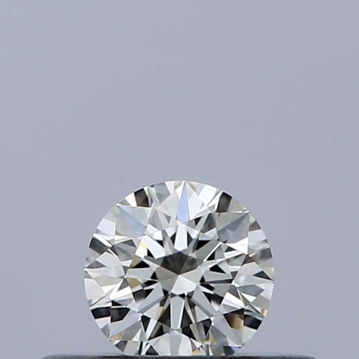 Certified Diamond IGI Carats 0.19 Color F Clarity IF  EX  EX  EX Fluorescence NON Brown No Milky No EyeClean 100%