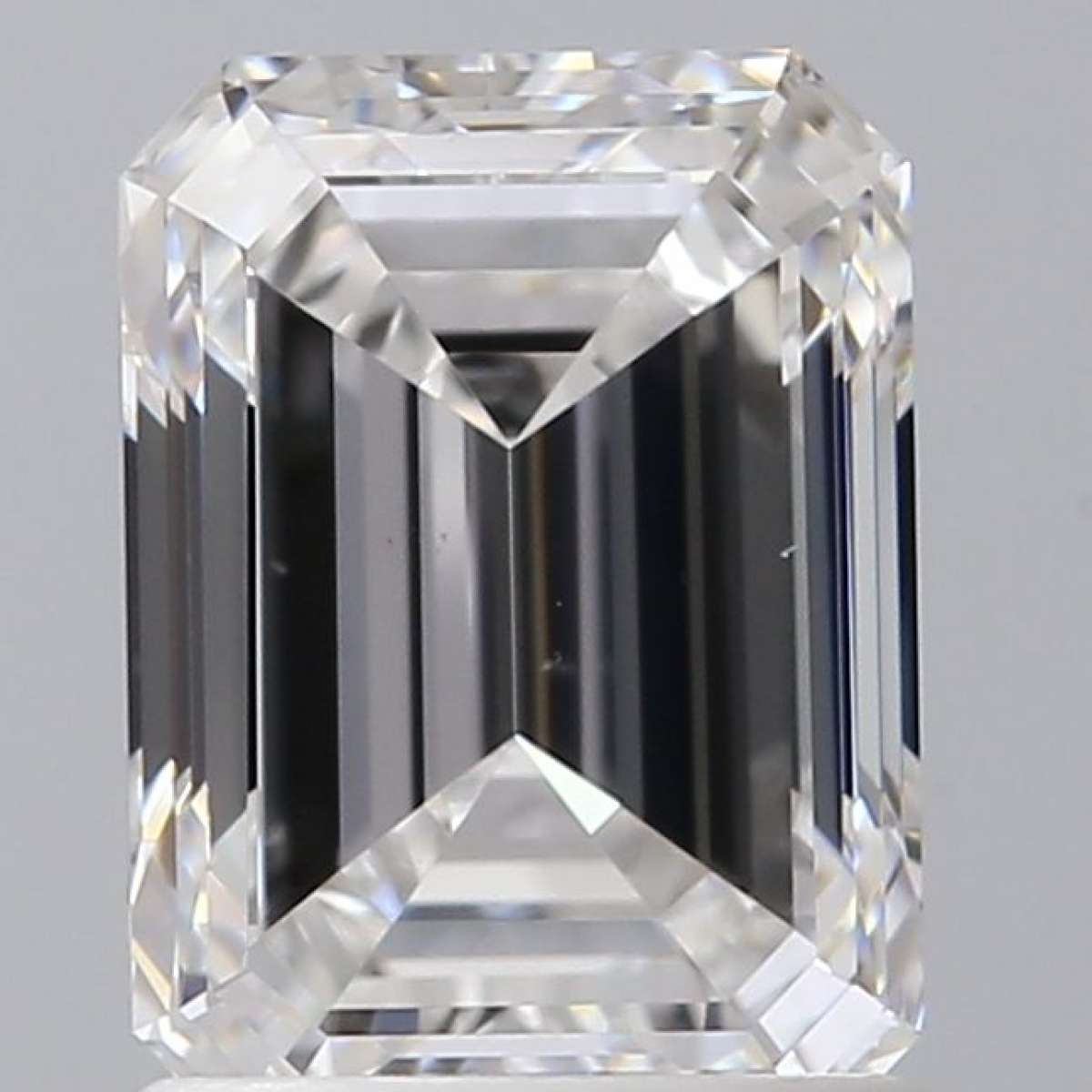 Certified Diamond GIA Carats 1.5 Color D Clarity VS1  -  EX  VG Fluorescence NON Brown No Green No Milky No EyeClean 100%