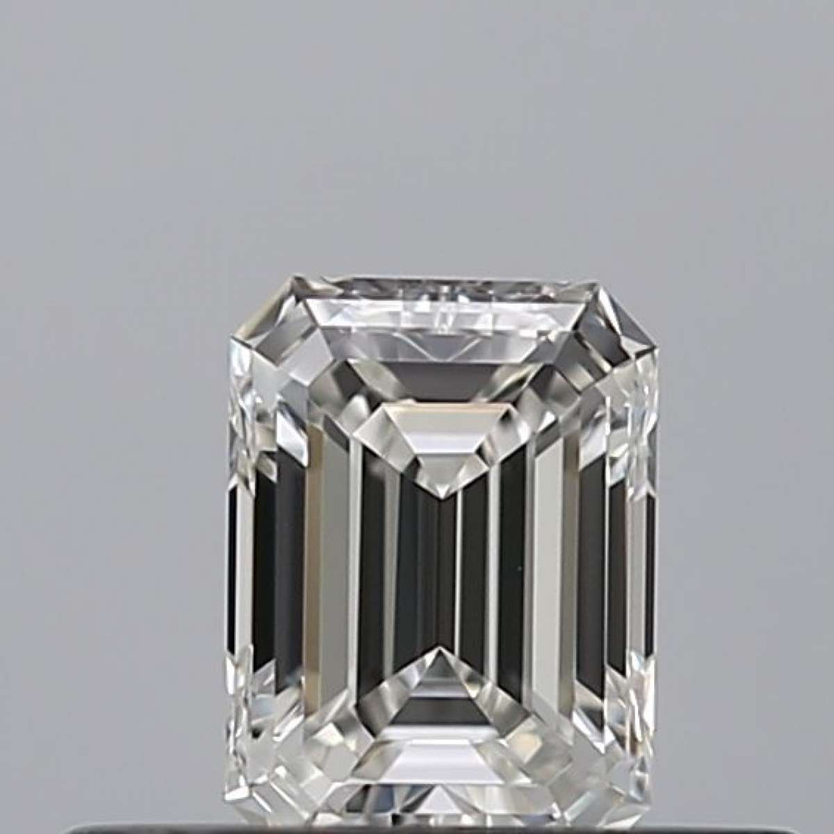 Diamante Certificato GIA Carati 0.31 Colore F Purezza VVS1 - EX VG Fluorescenza NON Brown No Milky No EyeClean 100% Diamante Certificato GIA Carati 0.31 Colore F Purezza VVS1 - EX VG Fluorescenza NON Brown No Milky No EyeClean 100%