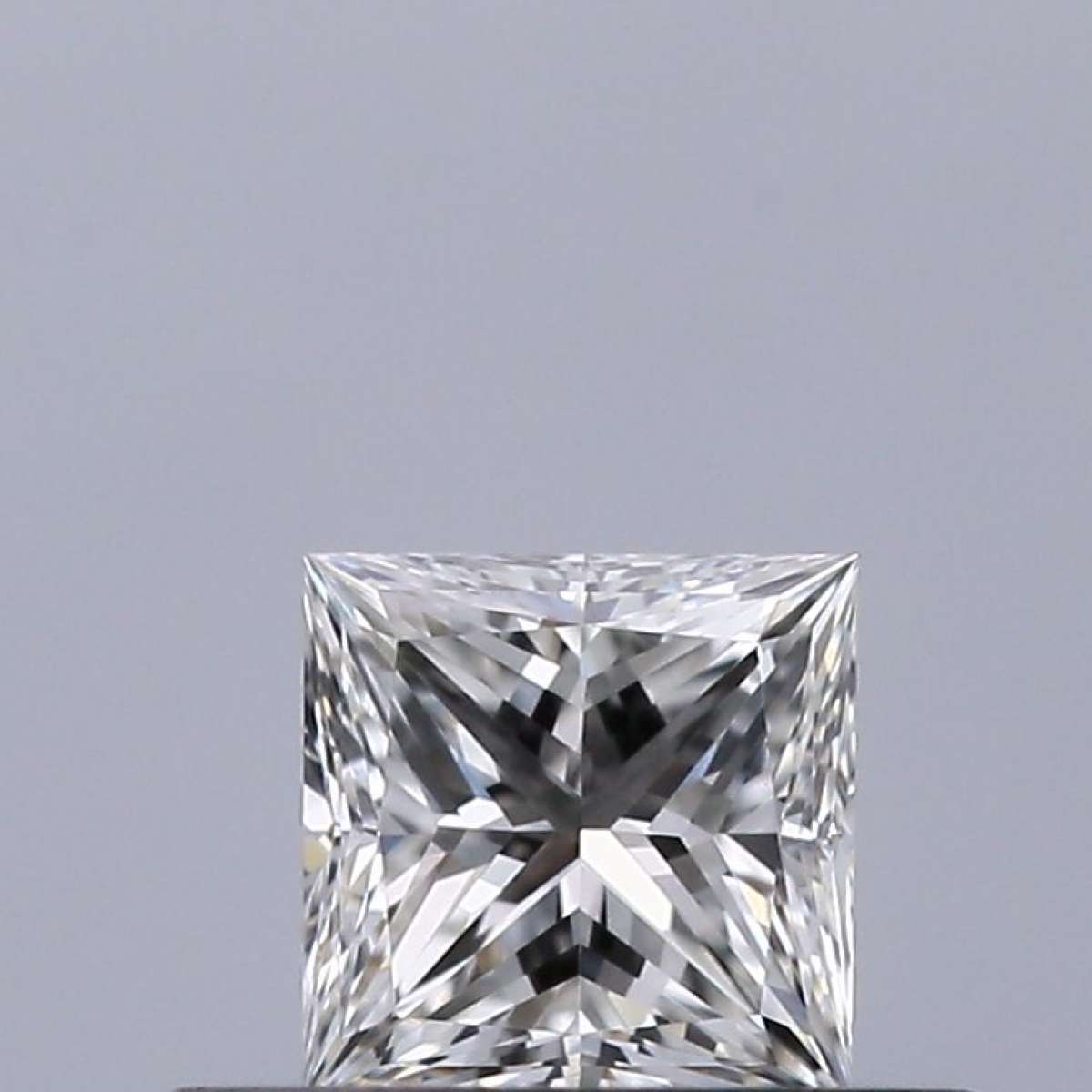 Diamante Certificato GIA Carati 0.33 Colore G Purezza VVS1 - EX VG Fluorescenza NON Brown No Milky No EyeClean 100% Diamante Certificato GIA Carati 0.33 Colore G Purezza VVS1 - EX VG Fluorescenza NON Brown No Milky No EyeClean 100%