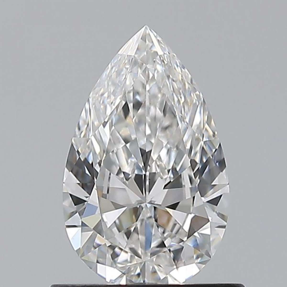 Certified Diamond GIA Carats 0.7 Color E Clarity VS1 - EX EX Fluorescence NON Brown No Green No Milky No EyeClean 100% Certified Diamond GIA Carats 0.7 Color E Clarity VS1 - EX EX Fluorescence NON Brown No Green No Milky No EyeClean 100%