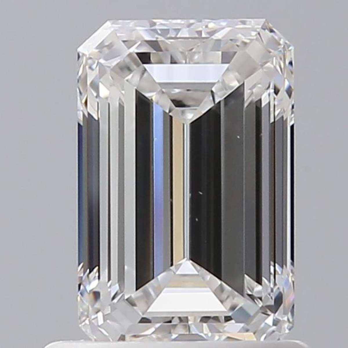 Certified Diamond GIA Carats 1.0 Color D Clarity VS1 - EX VG Fluorescence NON Brown No Green No Milky No EyeClean 100% Certified Diamond GIA Carats 1.0 Color D Clarity VS1 - EX VG Fluorescence NON Brown No Green No Milky No EyeClean 100%