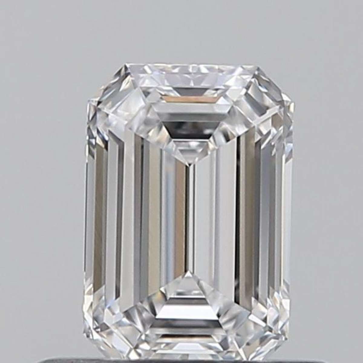 Certified Diamond GIA Carats 0.51 Color D Clarity VVS1 - EX EX Fluorescence NON Brown No Green No Milky No EyeClean 100% Certified Diamond GIA Carats 0.51 Color D Clarity VVS1 - EX EX Fluorescence NON Brown No Green No Milky No EyeClean 100%