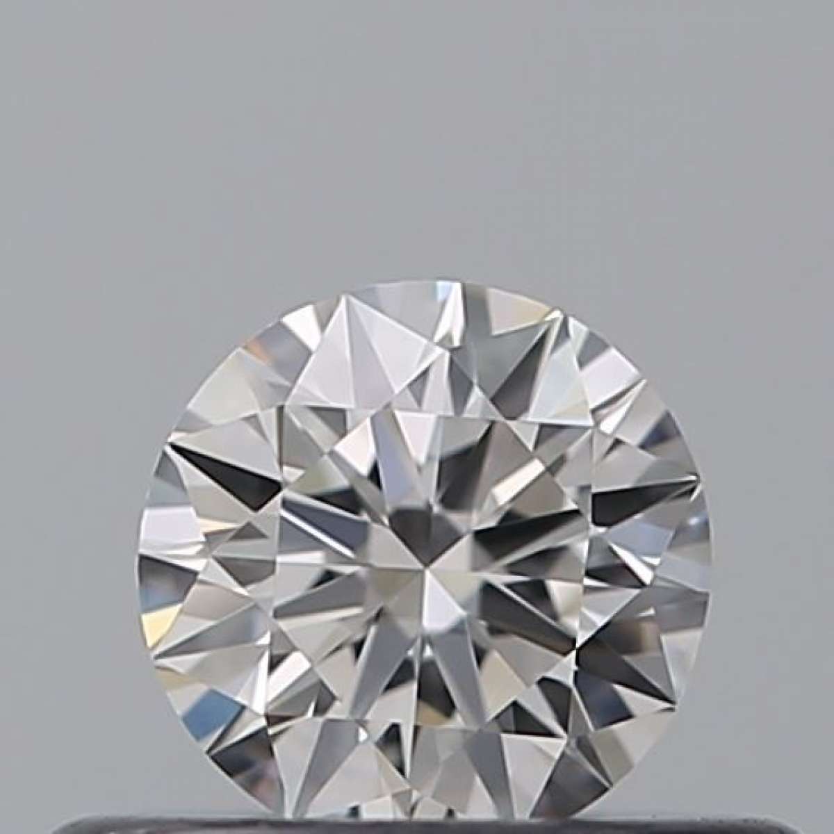 Diamante Certificato GIA Carati 0.3 Colore F Purezza VVS2 EX VG VG Fluorescenza NON Brown No Milky No EyeClean 100% Diamante Certificato GIA Carati 0.3 Colore F Purezza VVS2 EX VG VG Fluorescenza NON Brown No Milky No EyeClean 100%