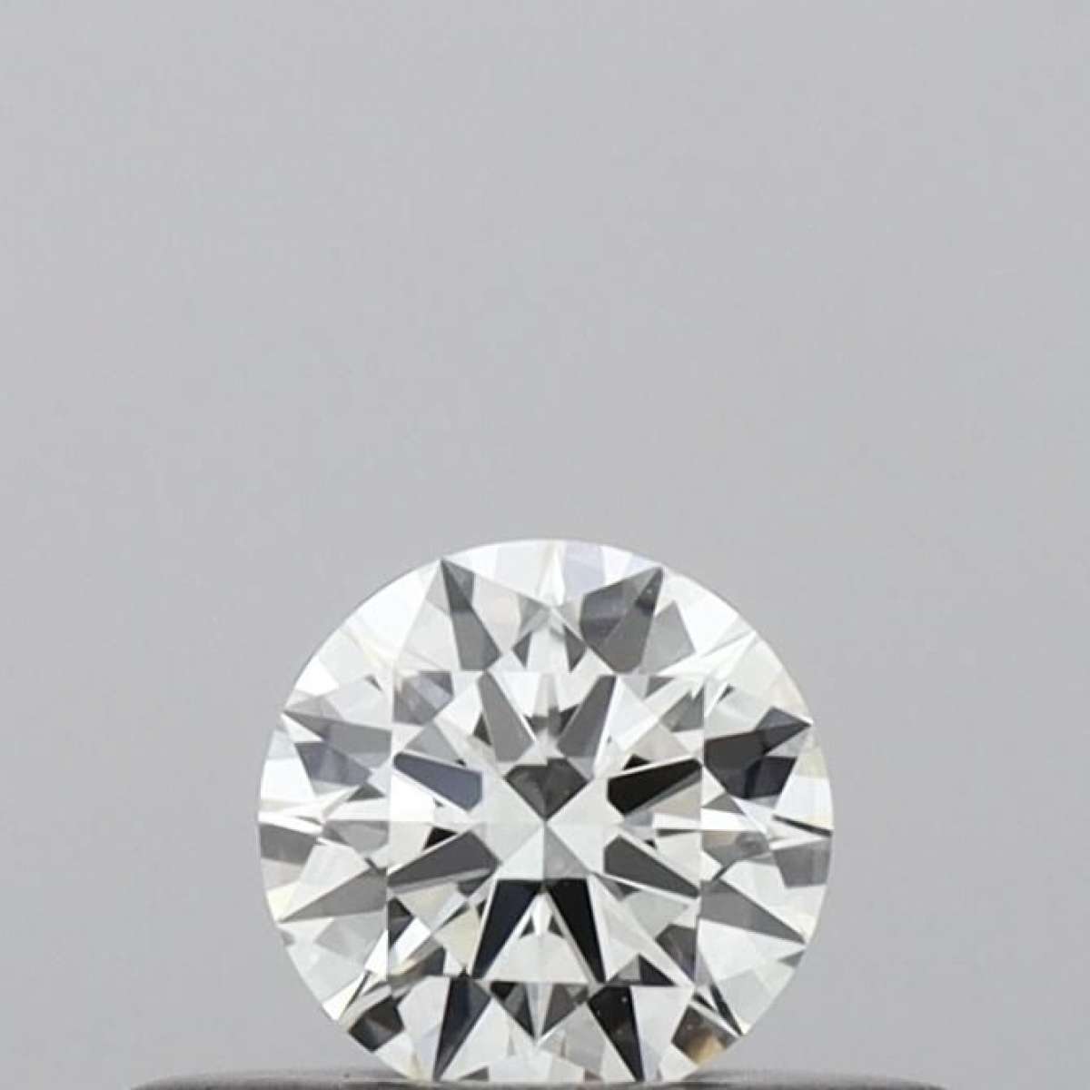 Certified Diamond IGI Carats 0.18 Color G Clarity VVS2 EX EX EX Fluorescence NON Brown No Green No Milky No EyeClean 100% Certified Diamond IGI Carats 0.18 Color G Clarity VVS2 EX EX EX Fluorescence NON Brown No Green No Milky No EyeClean 100%