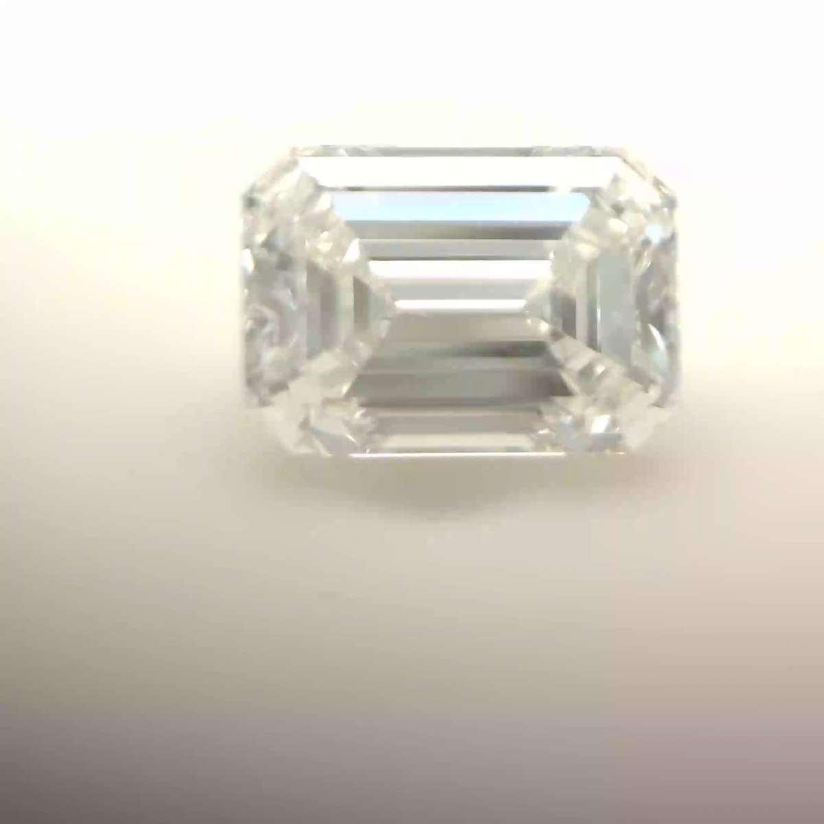 Certified Diamond GIA Carats 1.8 Color E Clarity VS2  -  EX  EX Fluorescence NON Brown No Green No Milky No EyeClean 100%