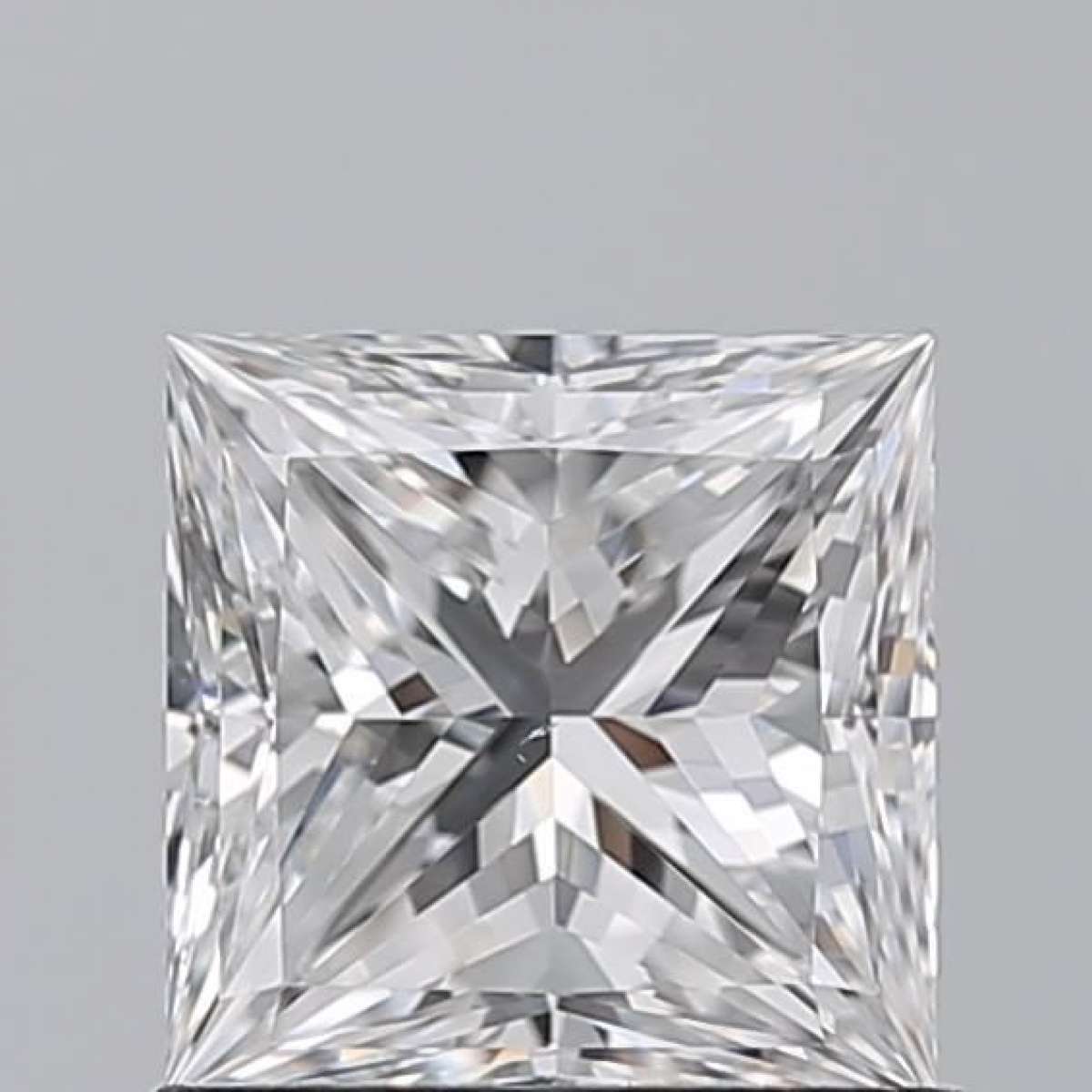 Diamante Certificato GIA Carati 1.01 Colore E Purezza VS1  -  EX  EX Fluorescenza NON Brown No Green No Milky No EyeClean 100%