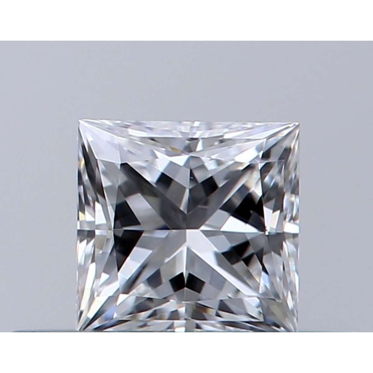 Diamante Certificato GIA Carati 0.31 Colore D Purezza VS1  -  EX  VG Fluorescenza NON Brown No Green No Milky No EyeClean 100%