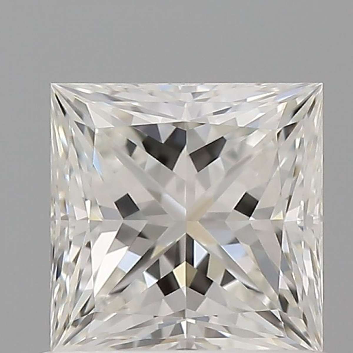 Diamante Certificato GIA Carati 0.72 Colore G Purezza VVS1  -  EX  EX Fluorescenza FNT Brown No Green No Milky No EyeClean 100%