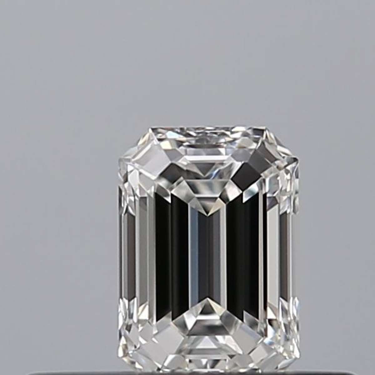 Certified Diamond GIA Carats 0.28 Color F Clarity VVS2 - EX VG Fluorescence NON Brown No Green No Milky No EyeClean 100% Certified Diamond GIA Carats 0.28 Color F Clarity VVS2 - EX VG Fluorescence NON Brown No Green No Milky No EyeClean 100%