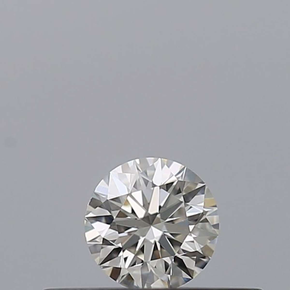 Diamante Certificato GIA Carati 0.18 Colore H Purezza VS2 EX EX EX Fluorescenza NON Brown No Milky No EyeClean 100% Diamante Certificato GIA Carati 0.18 Colore H Purezza VS2 EX EX EX Fluorescenza NON Brown No Milky No EyeClean 100%