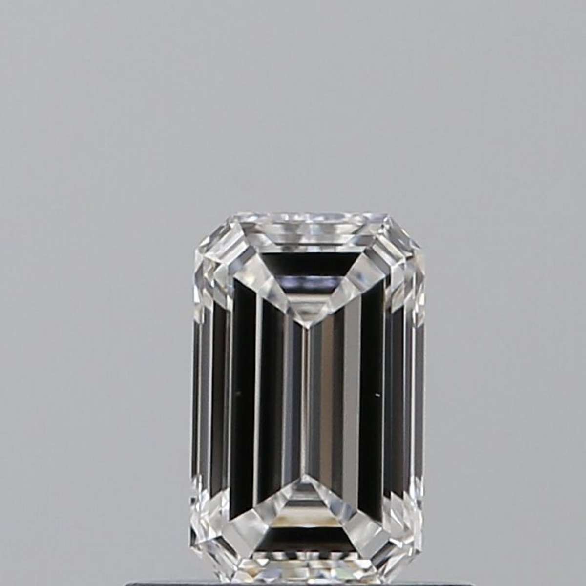 Certified Diamond GIA Carats 0.6 Color E Clarity VS1  -  EX  VG Fluorescence NON Brown No Green No Milky No EyeClean 100%