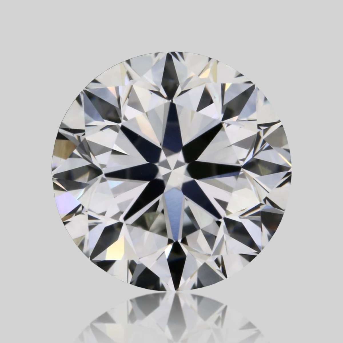 Diamante Certificato IGI Carati 1.0 Colore F Purezza VS1  VG  EX  EX Fluorescenza NON Brown No Green No Milky No EyeClean 100%