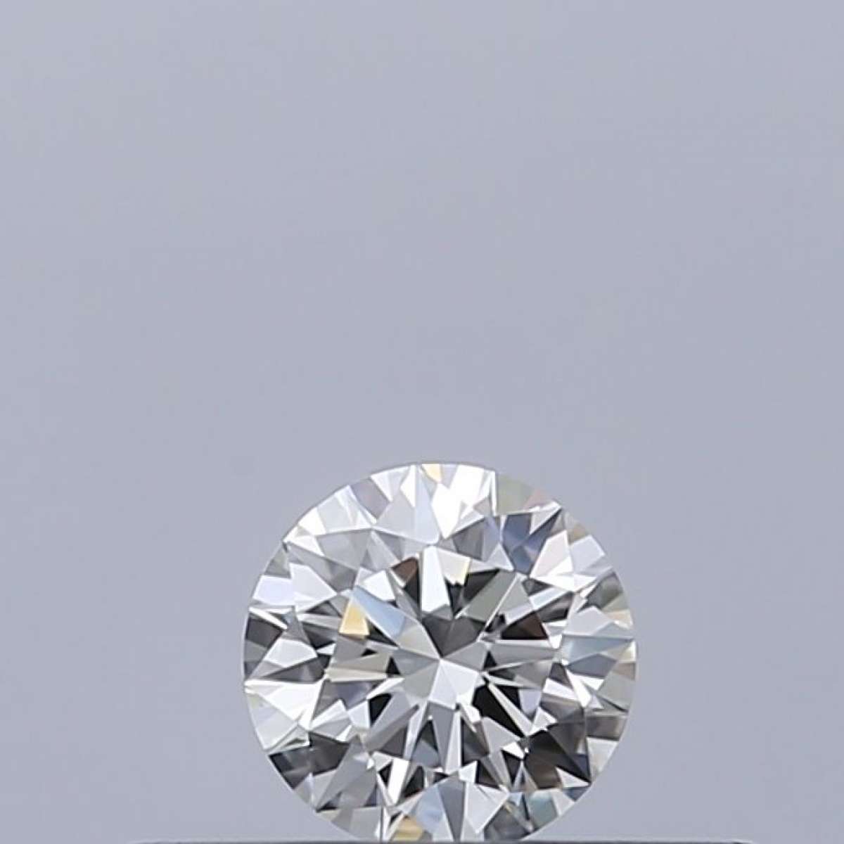 Certified Diamond IGI Carats 0.18 Color F Clarity VVS2  EX  EX  EX Fluorescence NON Brown No Milky No EyeClean 100%