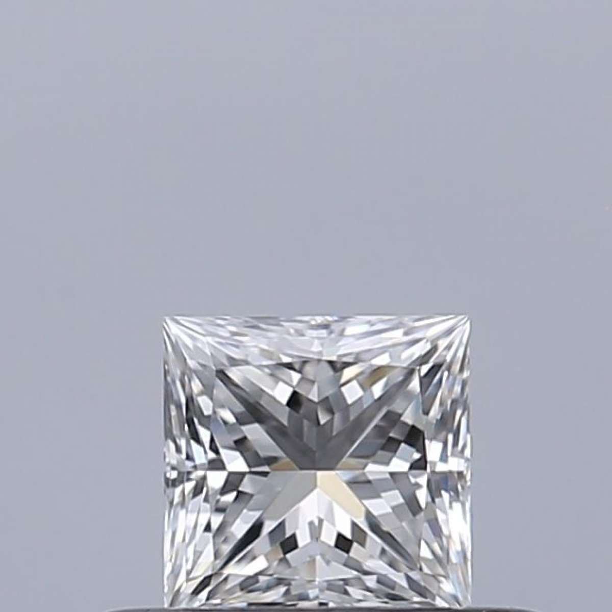 Certified Diamond GIA Carats 0.3 Color E Clarity VVS1 - EX VG Fluorescence NON Brown No Green No Milky No EyeClean 100% Certified Diamond GIA Carats 0.3 Color E Clarity VVS1 - EX VG Fluorescence NON Brown No Green No Milky No EyeClean 100%