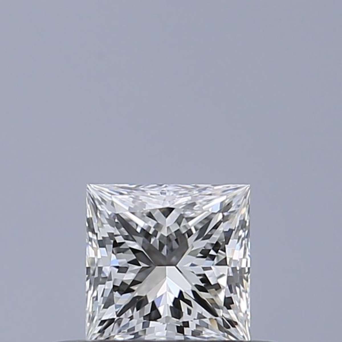 Diamante Certificato GIA Carati 0.32 Colore E Purezza VVS1 - EX VG Fluorescenza NON Brown No Green No Milky No EyeClean 100% Diamante Certificato GIA Carati 0.32 Colore E Purezza VVS1 - EX VG Fluorescenza NON Brown No Green No Milky No EyeClean 100%
