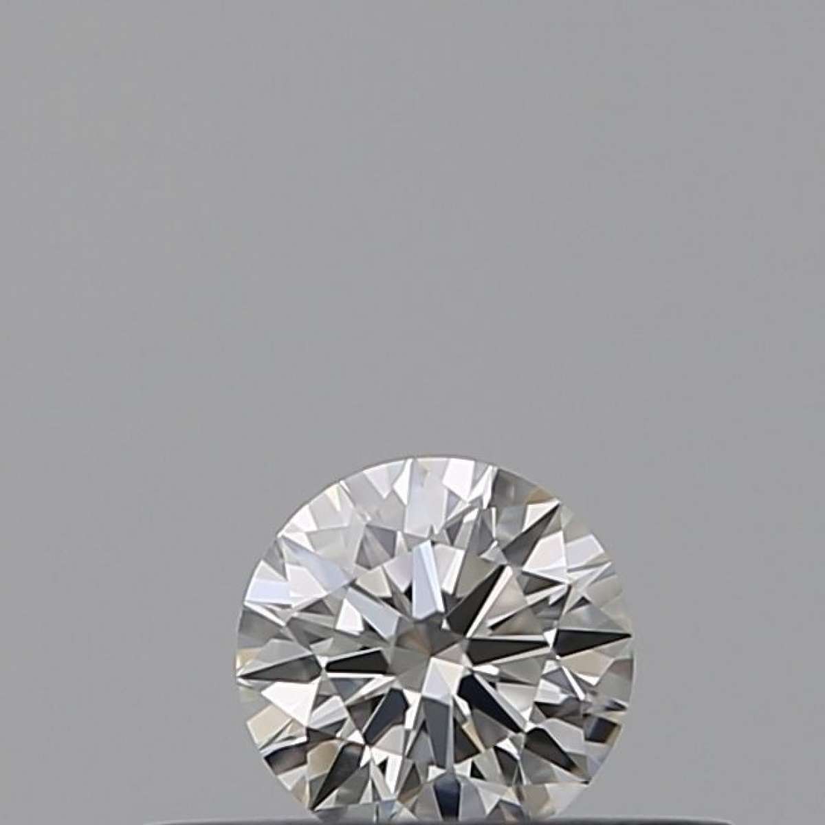 Certified Diamond IGI Carats 0.18 Color G Clarity VVS1  EX  EX  EX Fluorescence NON Brown No Milky No EyeClean 100%