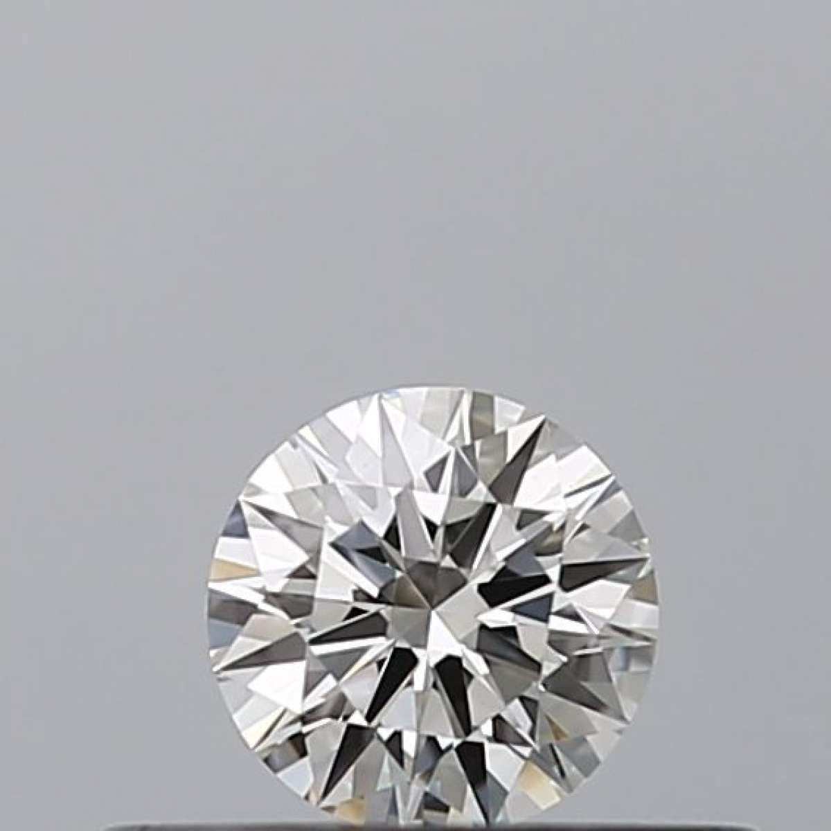 Diamante Certificato GIA Carati 0.18 Colore G Purezza VVS2 EX EX EX Fluorescenza NON Brown No Milky No EyeClean 100% Diamante Certificato GIA Carati 0.18 Colore G Purezza VVS2 EX EX EX Fluorescenza NON Brown No Milky No EyeClean 100%