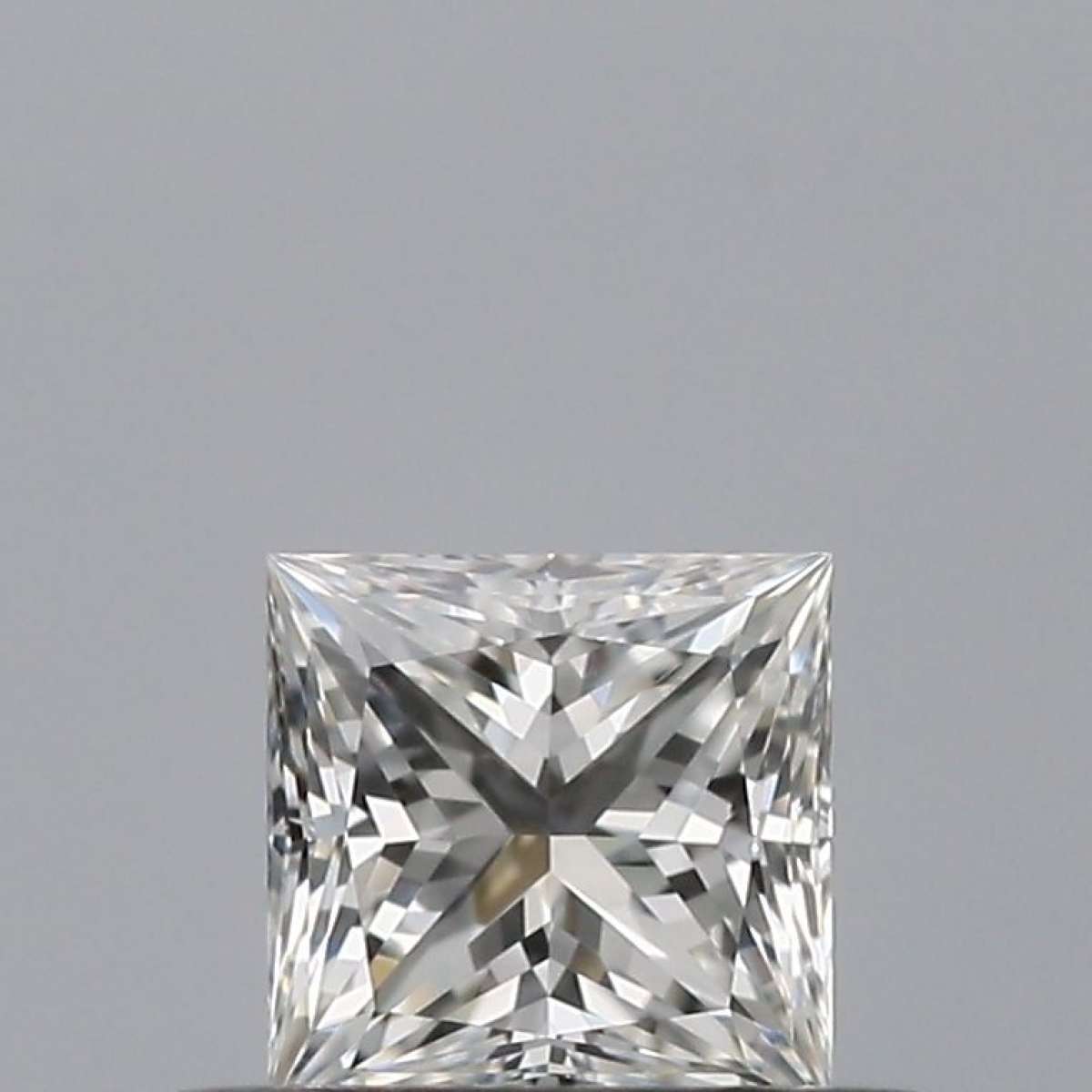 Certified Diamond GIA Carats 0.32 Color F Clarity VVS2  -  EX  VG Fluorescence FNT Brown No Milky No EyeClean 100%
