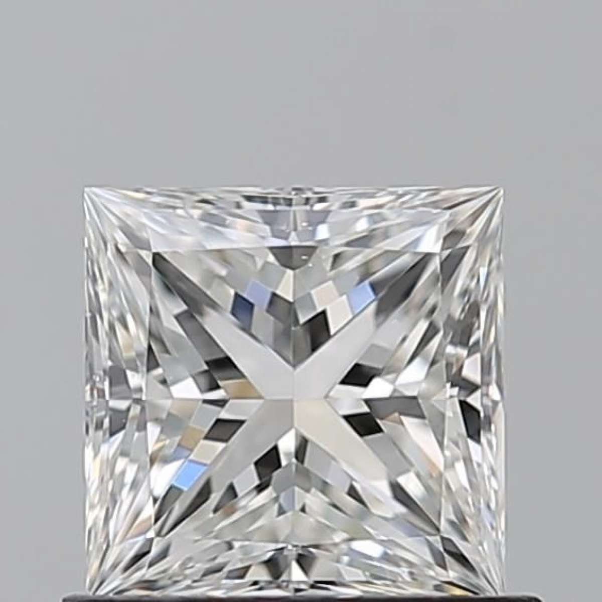 Certified Diamond GIA Carats 0.8 Color H Clarity VS2  -  VG  EX Fluorescence NON Brown No Milky No EyeClean 100%