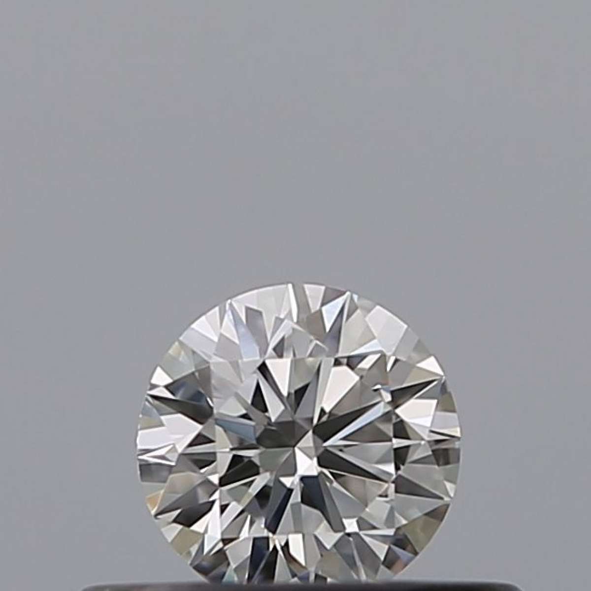 Diamante Certificato GIA Carati 0.25 Colore F Purezza VVS1  EX  EX  EX Fluorescenza NON Brown No Milky No EyeClean 100%