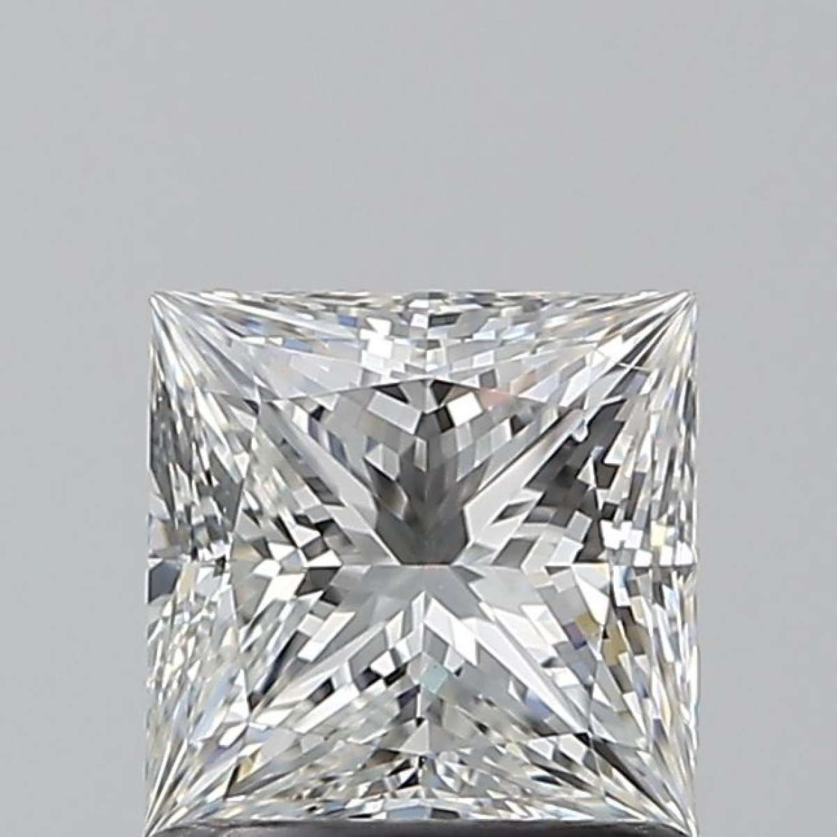 Diamante Certificato GIA Carati 1.01 Colore G Purezza VS2  -  EX  VG Fluorescenza NON Brown No Green No Milky No EyeClean 100%