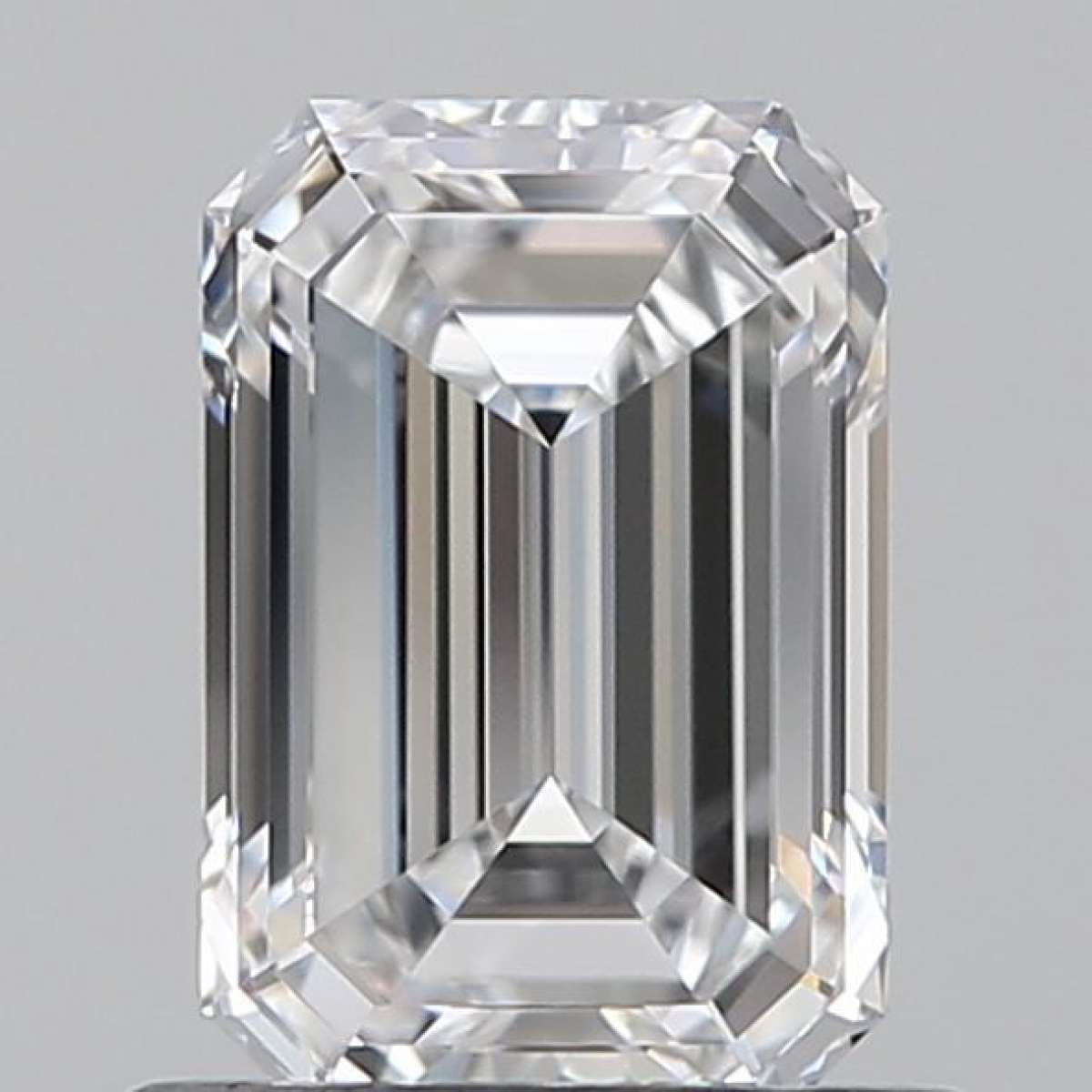 Certified Diamond GIA Carats 0.82 Color D Clarity VVS2 - EX EX Fluorescence NON Brown No Green No Milky No EyeClean 100% Certified Diamond GIA Carats 0.82 Color D Clarity VVS2 - EX EX Fluorescence NON Brown No Green No Milky No EyeClean 100%