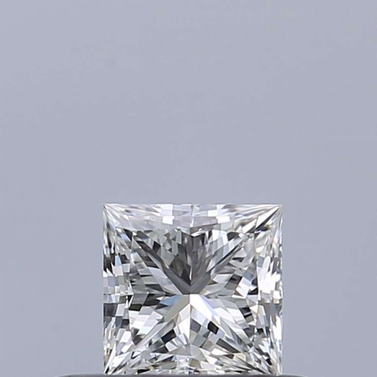 Diamante Certificato GIA Carati 0.3 Colore F Purezza IF  -  EX  VG Fluorescenza NON Brown No Milky No EyeClean 100%