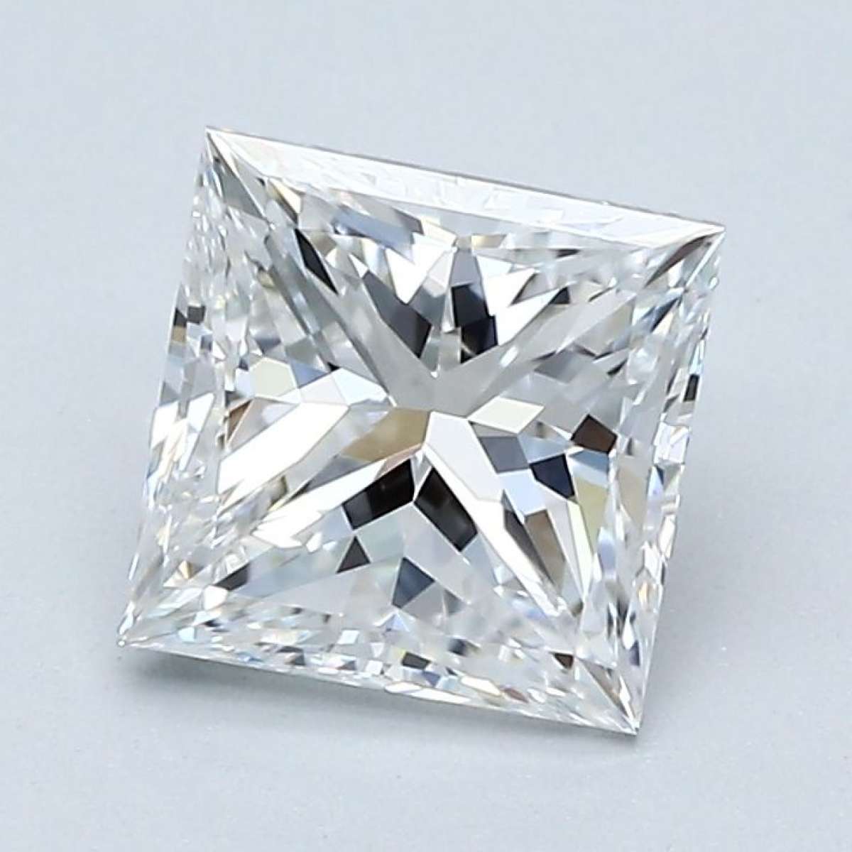Certified Diamond GIA Carats 1.41 Color E Clarity VVS1  -  EX  VG Fluorescence NON Brown No Green No Milky No EyeClean 100%