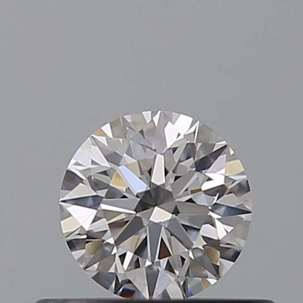 Diamante Certificato GIA Carati 0.31 Colore D Purezza VVS1 EX EX EX Fluorescenza MED Brown No Green No Milky No EyeClean 100% Diamante Certificato GIA Carati 0.31 Colore D Purezza VVS1 EX EX EX Fluorescenza MED Brown No Green No Milky No EyeClean 100%