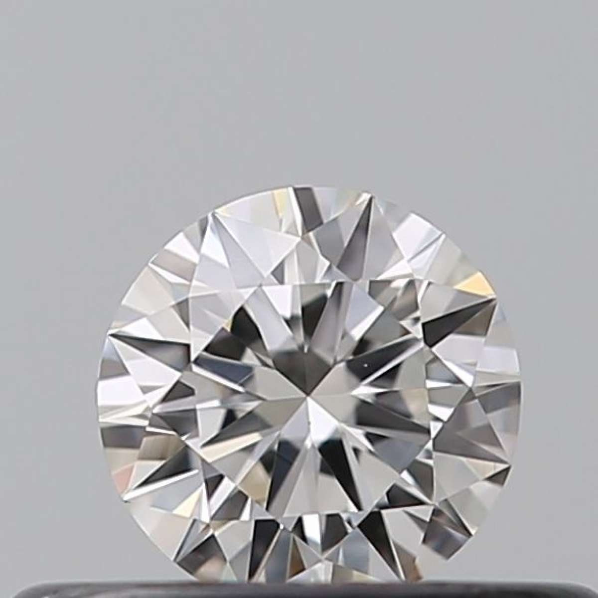 Certified Diamond GIA Carats 0.24 Color F Clarity VS2 EX EX EX Fluorescence NON Brown No Green No Milky No EyeClean 100% Certified Diamond GIA Carats 0.24 Color F Clarity VS2 EX EX EX Fluorescence NON Brown No Green No Milky No EyeClean 100%