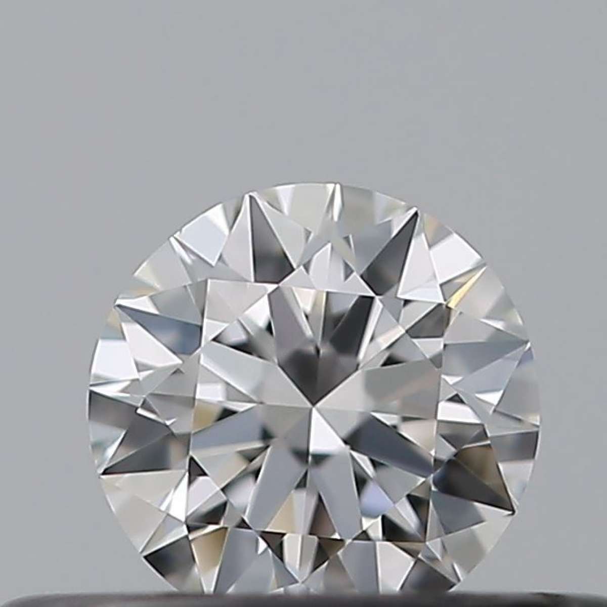 Diamante Certificato GIA Carati 0.23 Colore E Purezza VS2 EX EX EX Fluorescenza NON Brown No Green No Milky No EyeClean 100% Diamante Certificato GIA Carati 0.23 Colore E Purezza VS2 EX EX EX Fluorescenza NON Brown No Green No Milky No EyeClean 100%