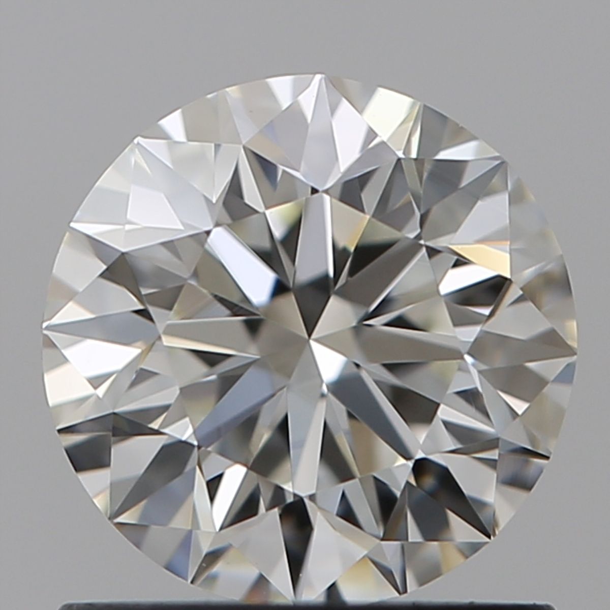 Certified Diamond IGI Carats 1.0 Color G Clarity VVS2  EX  EX  EX Fluorescence NON Brown No Milky No EyeClean 100%