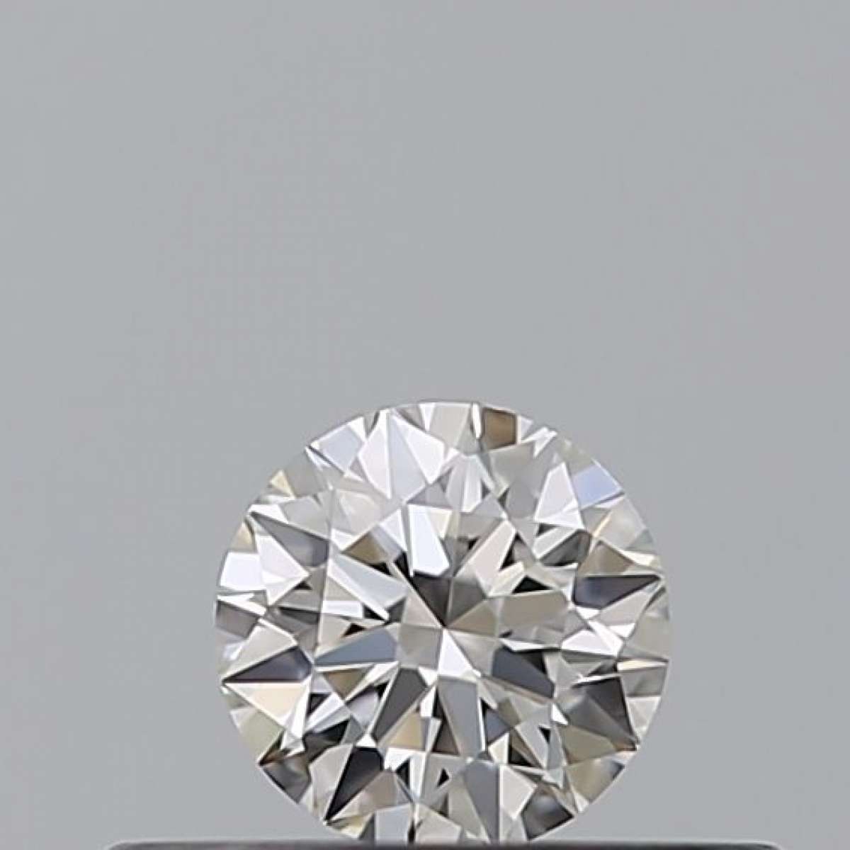 Certified Diamond IGI Carats 0.18 Color G Clarity VVS2  EX  EX  EX Fluorescence NON Brown No Milky No EyeClean 100%