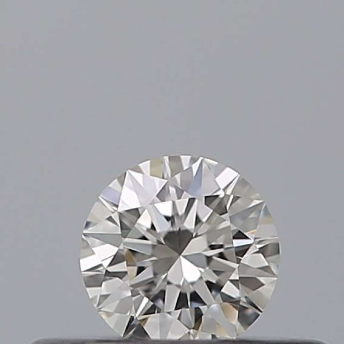 Diamante Certificato GIA Carati 0.19 Colore G Purezza VVS2  EX  EX  EX Fluorescenza FNT Brown No Milky No EyeClean 100%