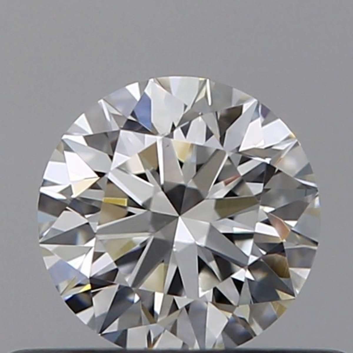 Diamante Certificato GIA Carati 0.38 Colore F Purezza VS2 EX EX EX Fluorescenza NON Brown No Green No Milky No EyeClean 100% Diamante Certificato GIA Carati 0.38 Colore F Purezza VS2 EX EX EX Fluorescenza NON Brown No Green No Milky No EyeClean 100%