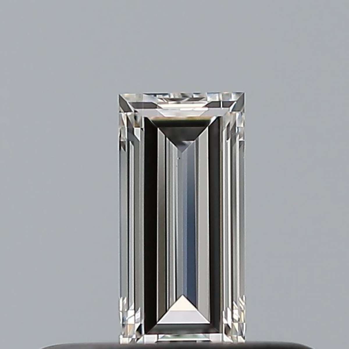 Certified Diamond GIA Carats 0.22 Color F Clarity VVS2 - EX EX Fluorescence NON Brown No Milky No EyeClean 100% Certified Diamond GIA Carats 0.22 Color F Clarity VVS2 - EX EX Fluorescence NON Brown No Milky No EyeClean 100%