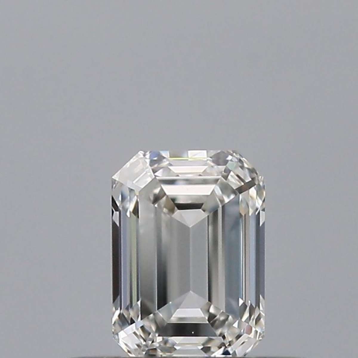 Certified Diamond GIA Carats 0.32 Color F Clarity VVS1 - EX VG Fluorescence NON Brown No Milky No EyeClean 100% Certified Diamond GIA Carats 0.32 Color F Clarity VVS1 - EX VG Fluorescence NON Brown No Milky No EyeClean 100%