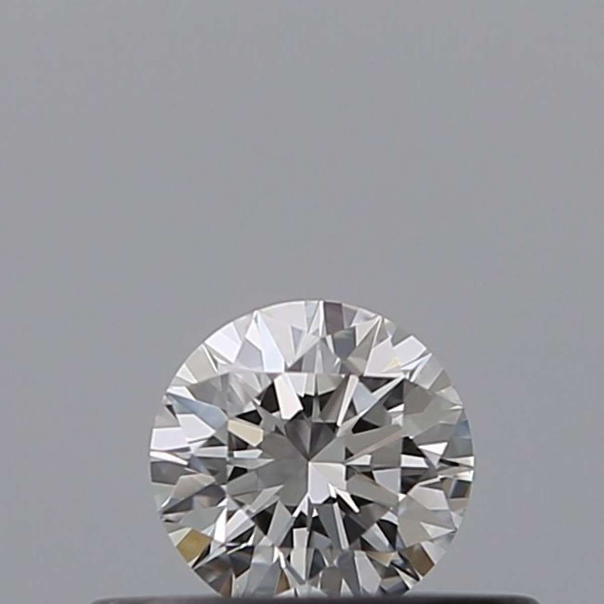 Diamante Certificato GIA Carati 0.23 Colore D Purezza VVS1 EX EX EX Fluorescenza NON Brown No Green No Milky No EyeClean 100% Diamante Certificato GIA Carati 0.23 Colore D Purezza VVS1 EX EX EX Fluorescenza NON Brown No Green No Milky No EyeClean 100%